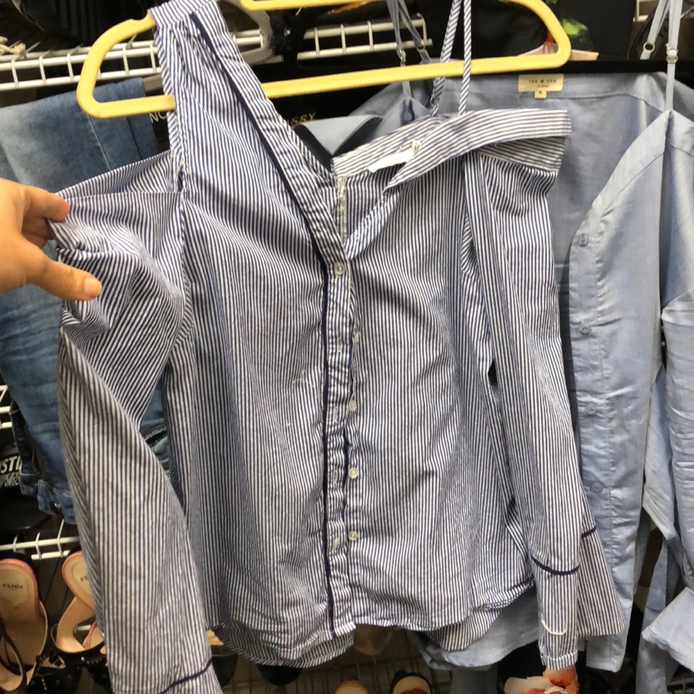 Asymmetrical shirt